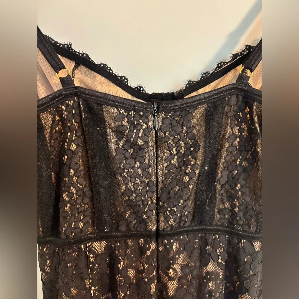 URBAN OUTFITTERS Angelica Corset Midi Dress Black Lace Front Slit Size Small - Picture 11 of 13